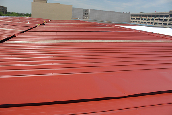 彩鋼瓦屋面漏水，要如何開展翻新工作？